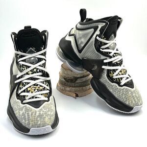 LeBron 19 SE GS 'White Metallic Gold'